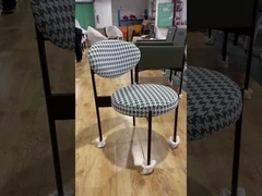 Rot-schwarz lackierte Metall-Esszimmerstühle / Polster-Esszimmerstuhl ohne Arm